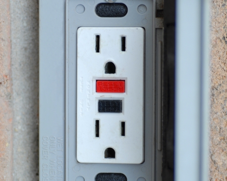 What Is A Ground Fault Circuit Interrupter? Thumbnail